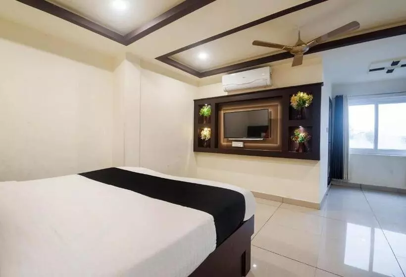 ホテル Capital O Alfa