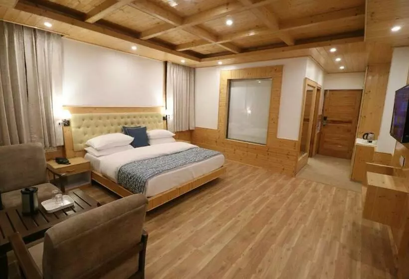 Hotelli Moksha Valley The Sun Shine Resort