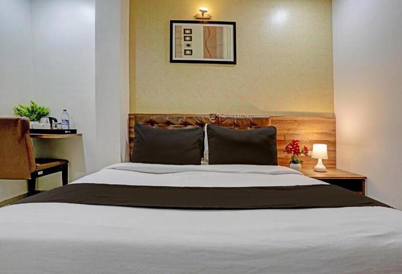 Отель O Blue Inn Residence Near R City Mall