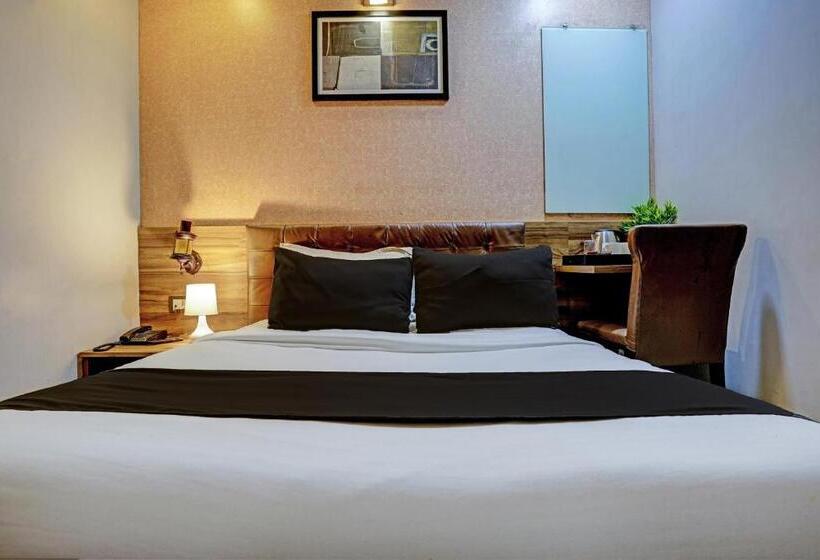 Отель O Blue Inn Residence Near R City Mall