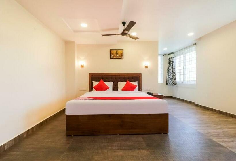 בית מלון כפרי Oyo 48327  Royal Mahalakshmi Inn