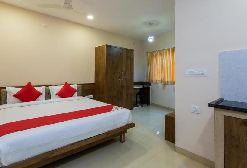 فندق Oyo 75956  Grand