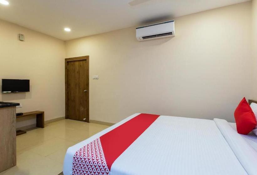 فندق Oyo 75956  Grand