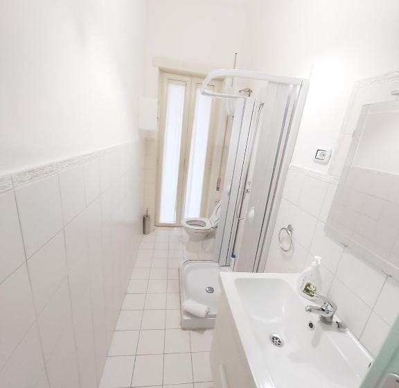 膳宿费 Bed A Cavour