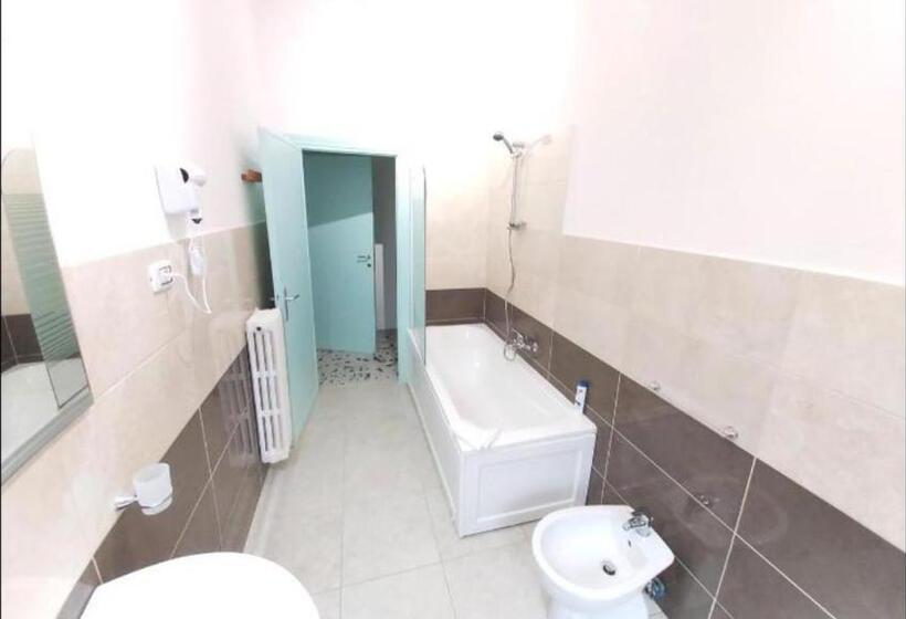 膳宿费 Bed A Cavour