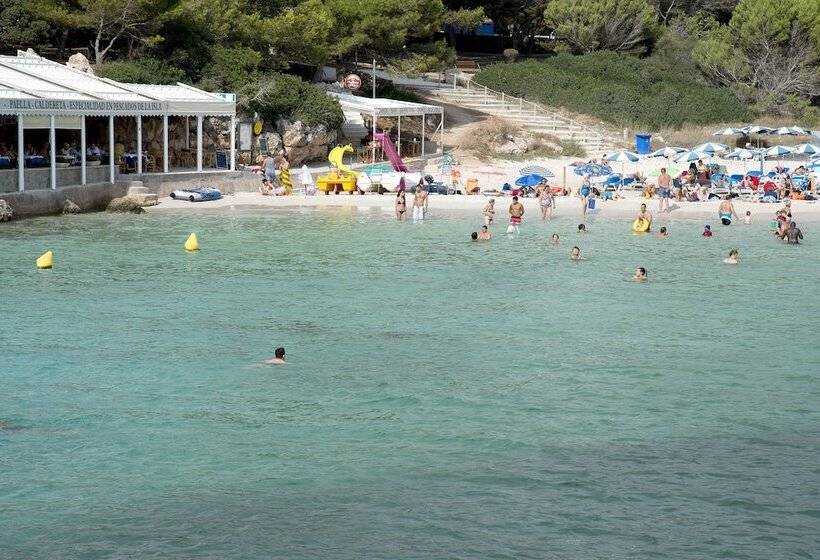 Apartamentos Cala Blanca