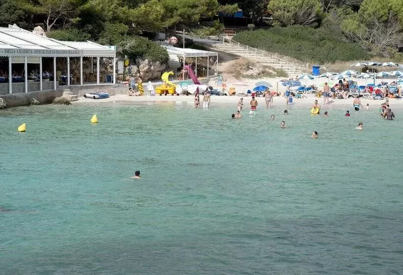 Apartamentos Cala Blanca