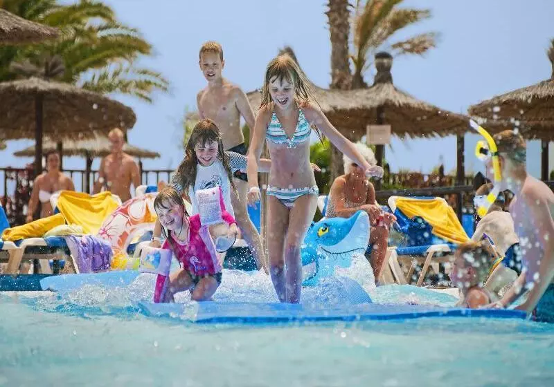 Elba Castillo San Jorge & Antigua Suite