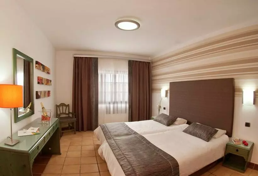 HD Pueblo Marinero - Adults Only