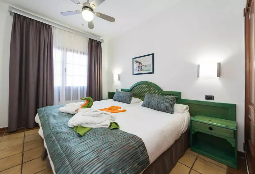 HD Pueblo Marinero - Adults Only