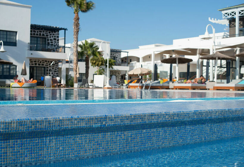 HD Pueblo Marinero - Adults Only