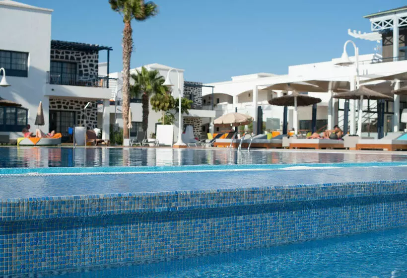 HD Pueblo Marinero - Adults Only