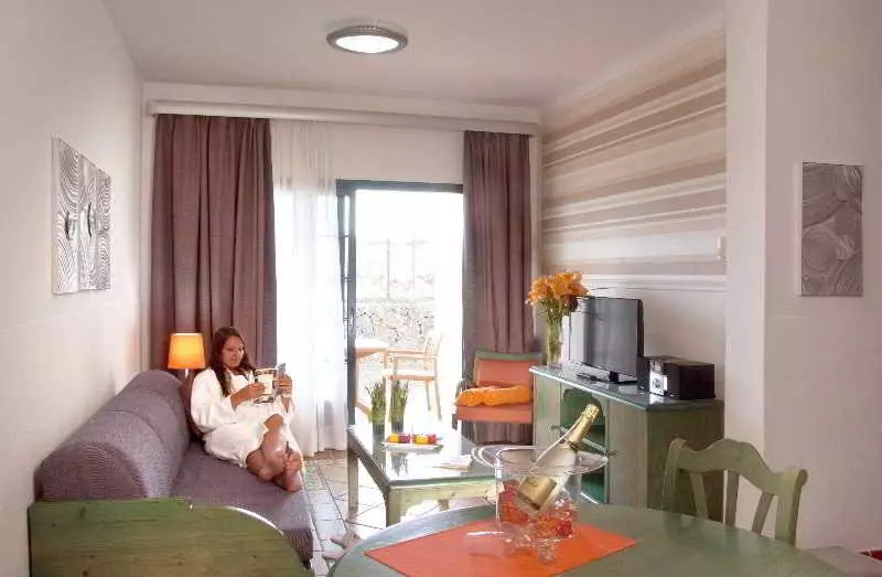 HD Pueblo Marinero - Adults Only