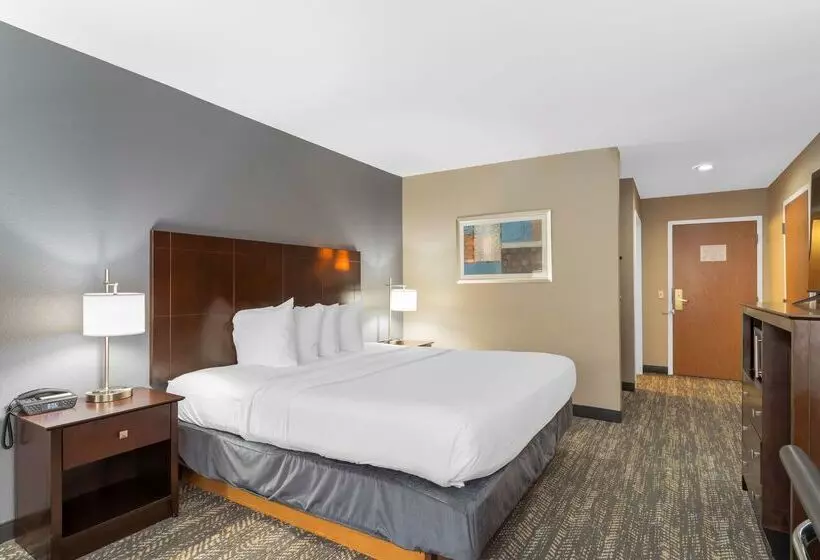 בית מלון כפרי Best Western Natchitoches Inn