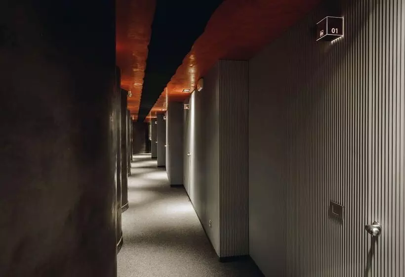 هتل Dellearti Design