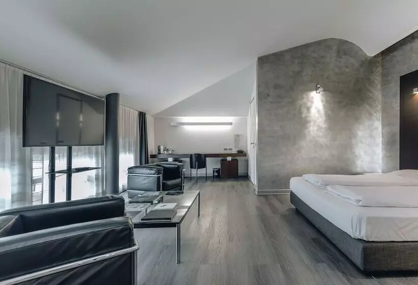 هتل Dellearti Design