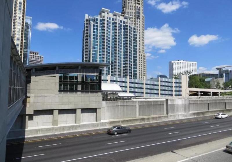 فندق Hilton Garden Inn Atlanta  Buckhead