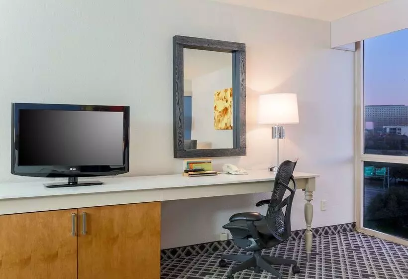 ホテル Hilton Garden Inn Dallas/market Center