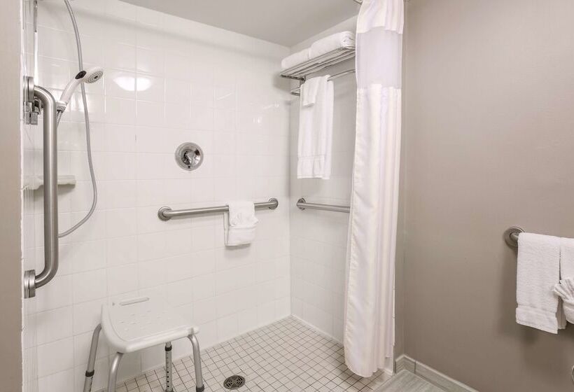 בית מלון כפרי Hilton Garden Inn Dallas/market Center