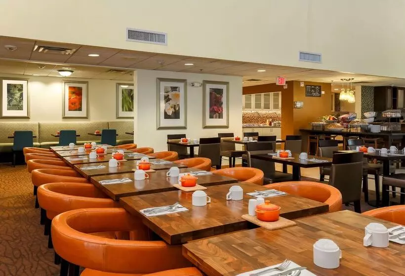 ホテル Hilton Garden Inn Dallas/market Center