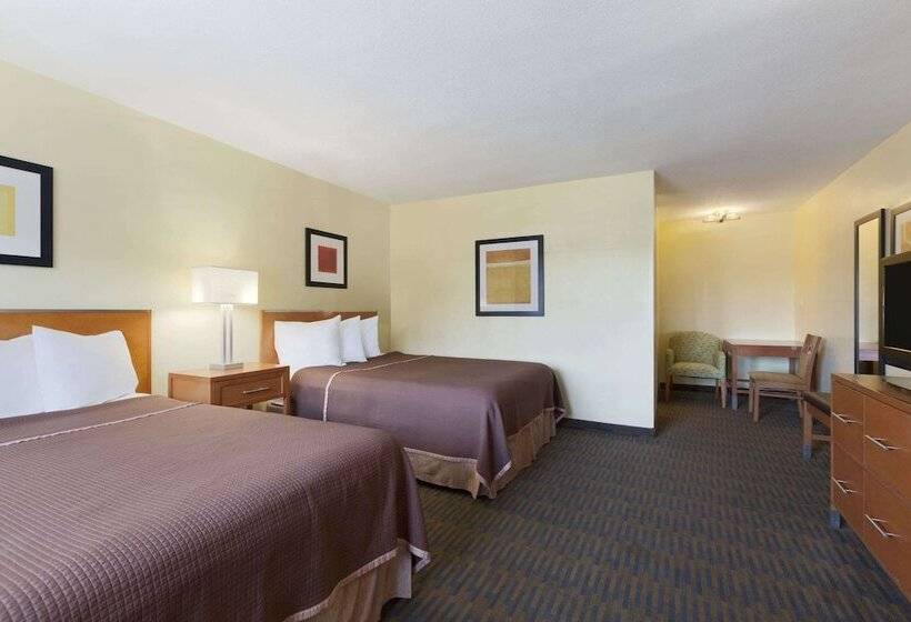 فندق Howard Johnson By Wyndham San Diego Sea World