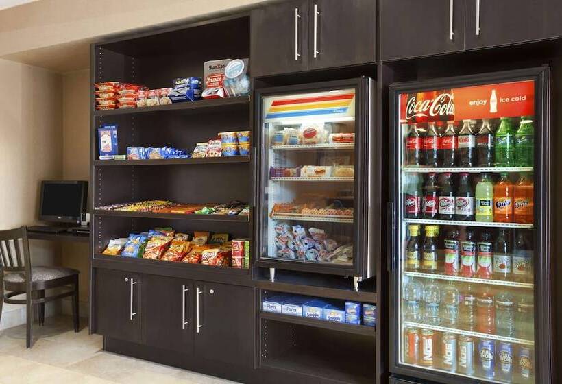 فندق Howard Johnson By Wyndham San Diego Sea World