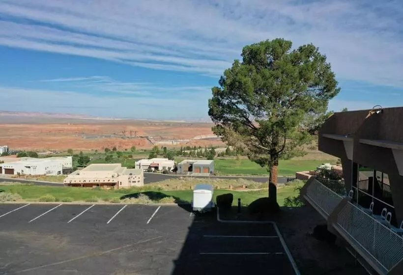هتل Quality Inn View Of Lake Powell  Page