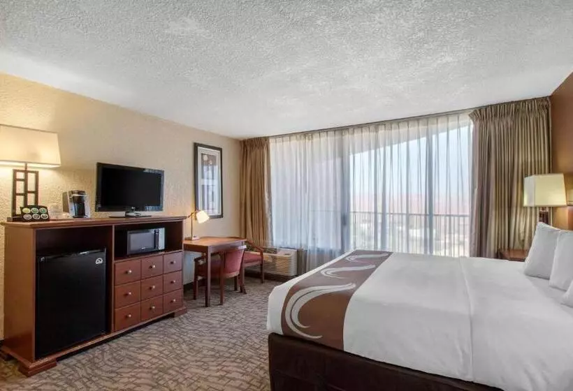 هتل Quality Inn View Of Lake Powell  Page