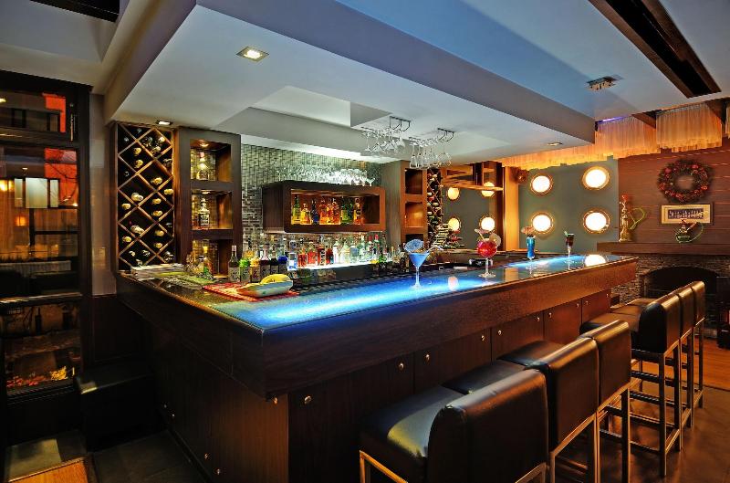 בית מלון כפרי Renest River Country Resort Manali