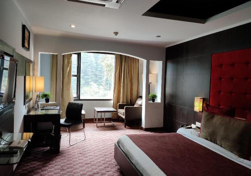 בית מלון כפרי Renest River Country Resort Manali