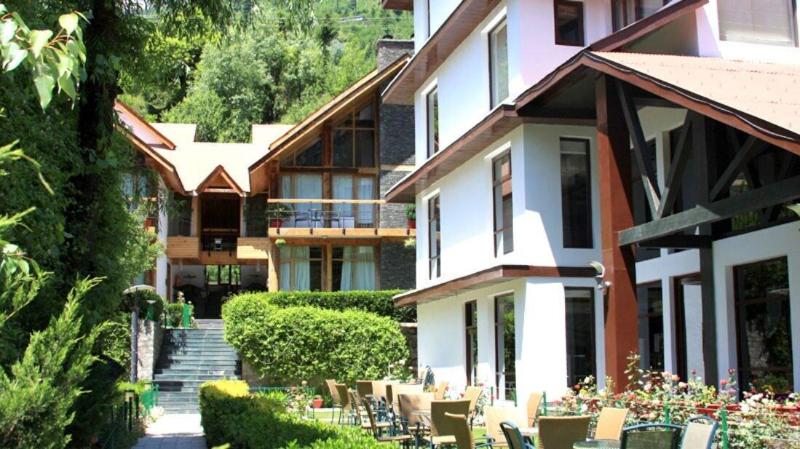 בית מלון כפרי Renest River Country Resort Manali