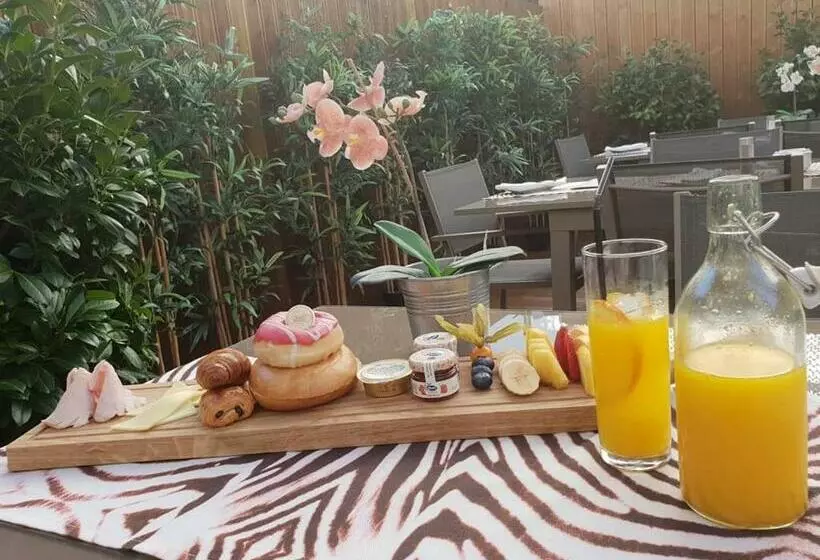 Отель Sisu Boutique