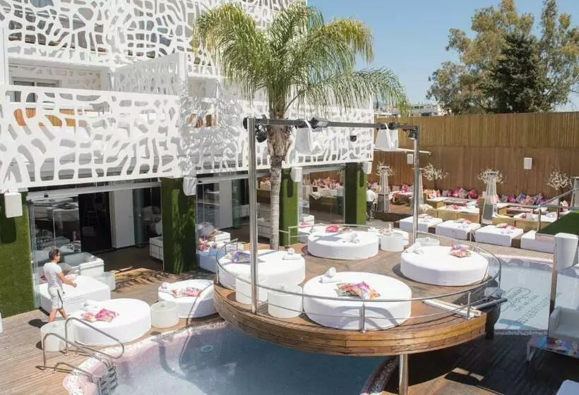 Отель Sisu Boutique