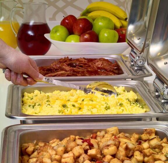 فندق Avia On Mays Landing