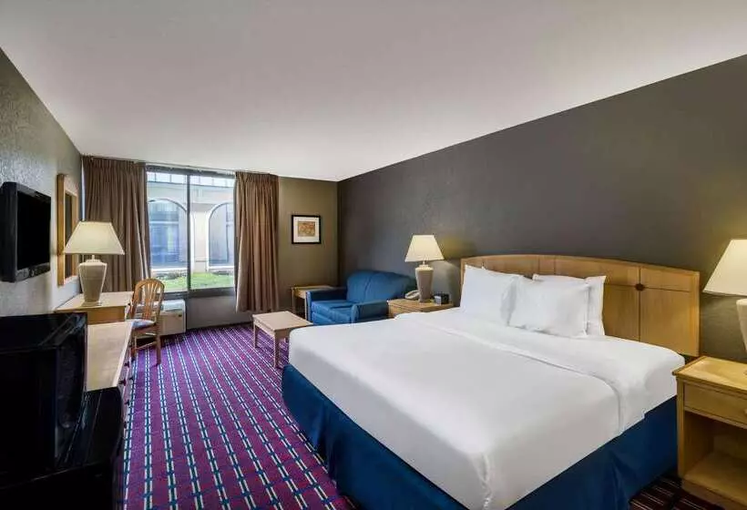 هتل Travelodge By Wyndham Memphis Airport/graceland