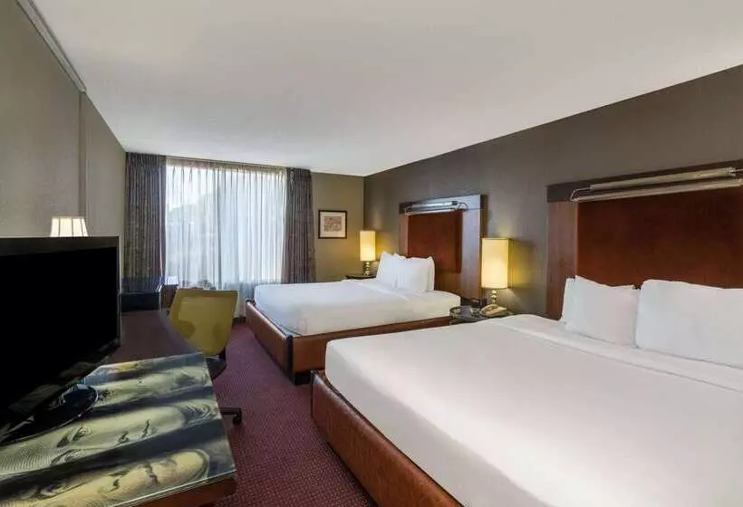 هتل Travelodge By Wyndham Memphis Airport/graceland