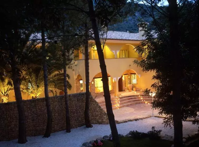 ホテル Villa Lehmi