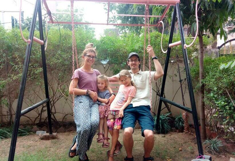 הוסטל Jwala Niketan Guesthouse Private Rooms