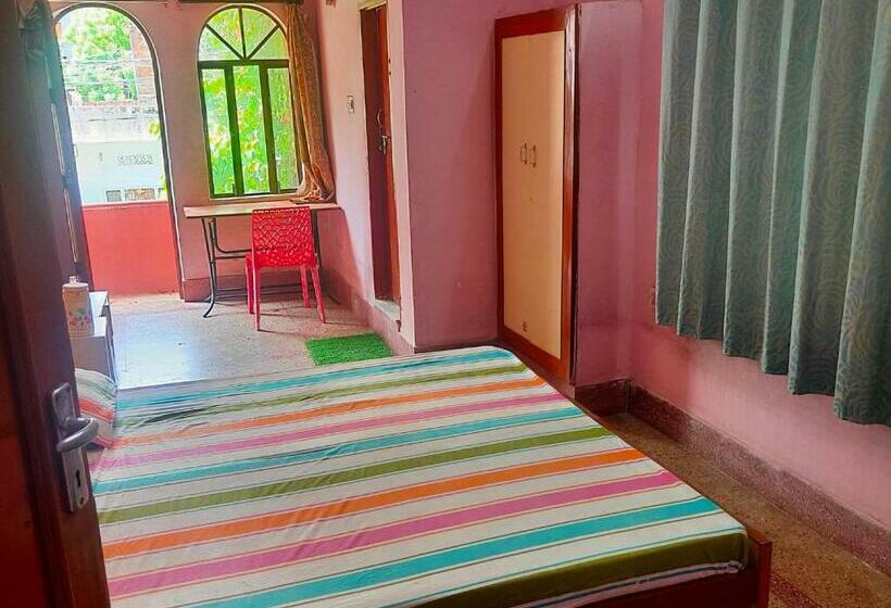 הוסטל Jwala Niketan Guesthouse Private Rooms