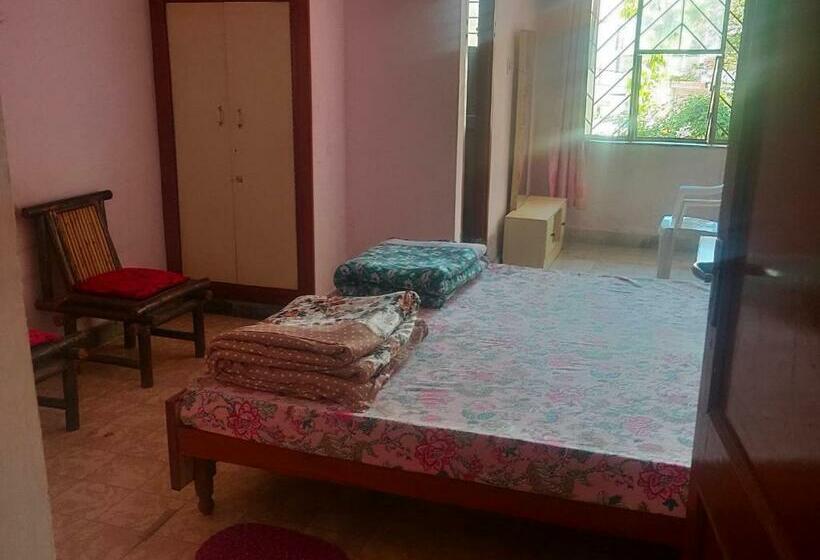 הוסטל Jwala Niketan Guesthouse Private Rooms