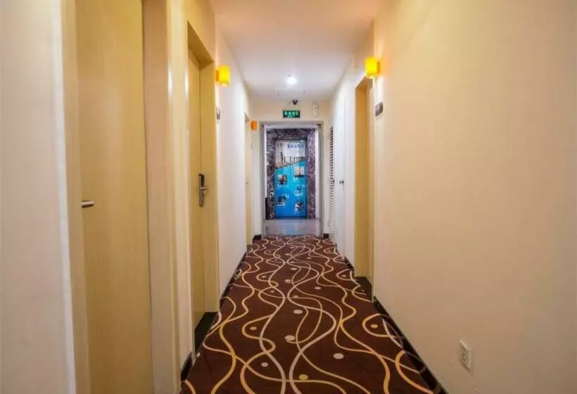 Hotelli 7 Days Premium Jiangmen Diwang Plaza Branch