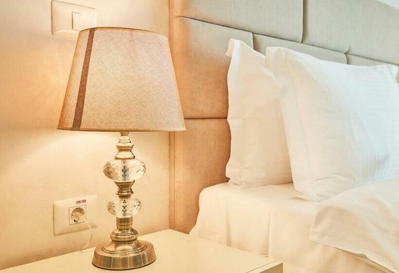 هتل Azaleea Mamaia Nord