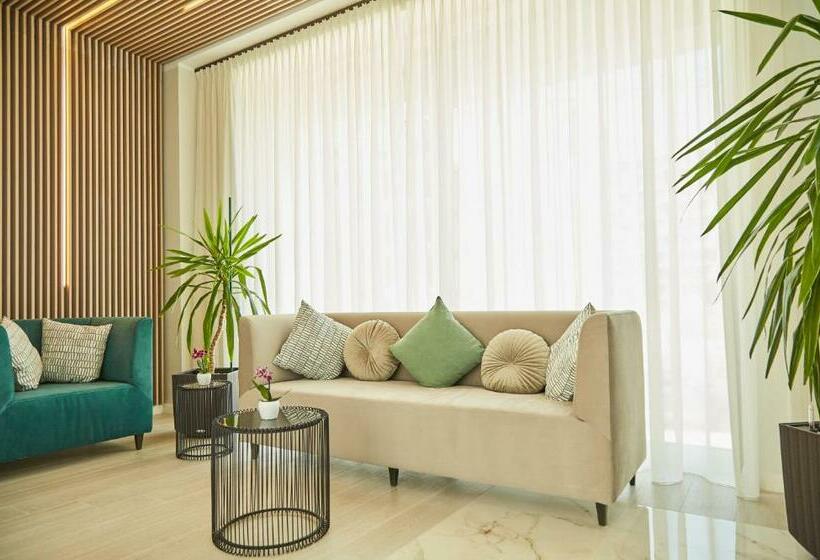 هتل Azaleea Mamaia Nord