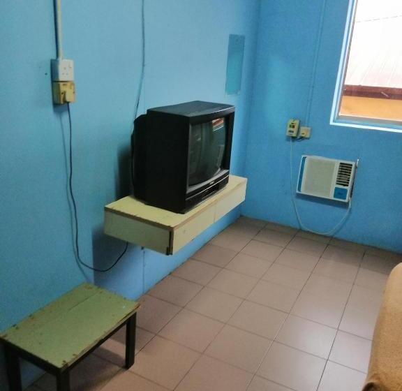 Otel Spot On 89916 Gold Star