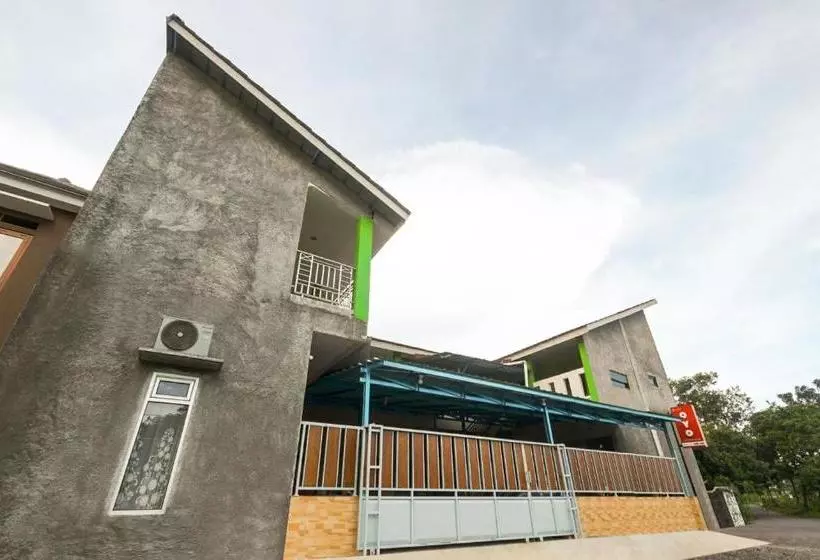 هتل Oyo 3223 Jy Homestay