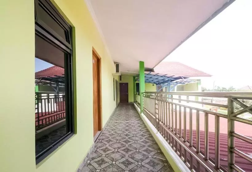 هتل Oyo 3223 Jy Homestay