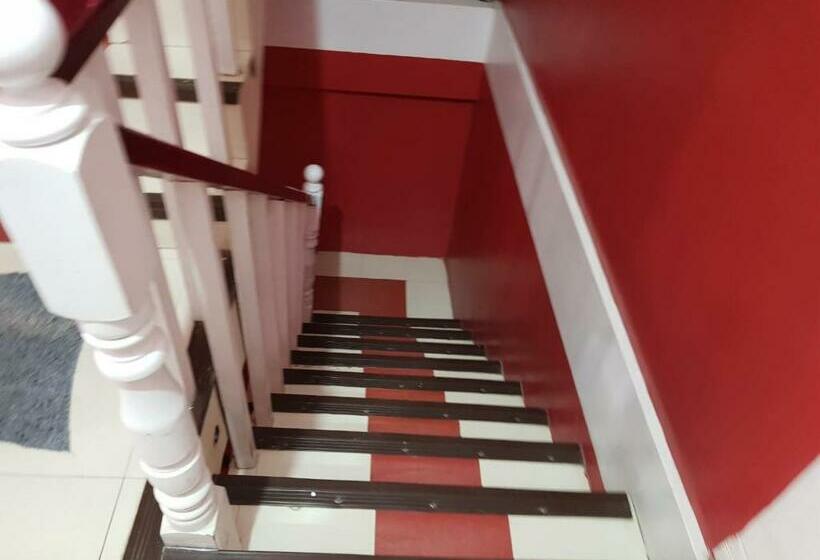 فندق Residencial Hinojosa