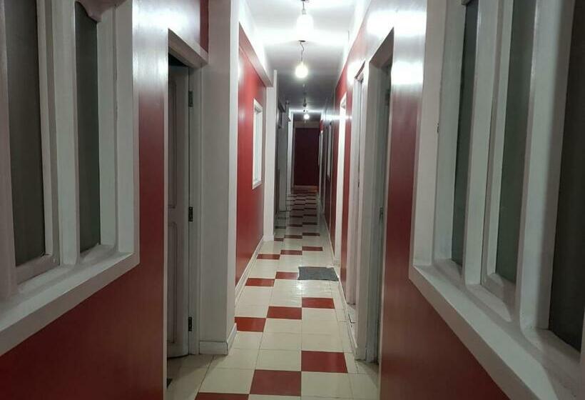 فندق Residencial Hinojosa