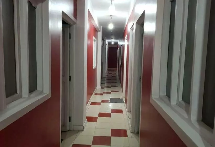 هتل Residencial Hinojosa