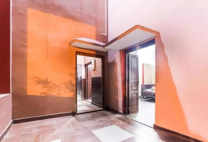 Hotelli Spot On 66976 Tirupati Guest House